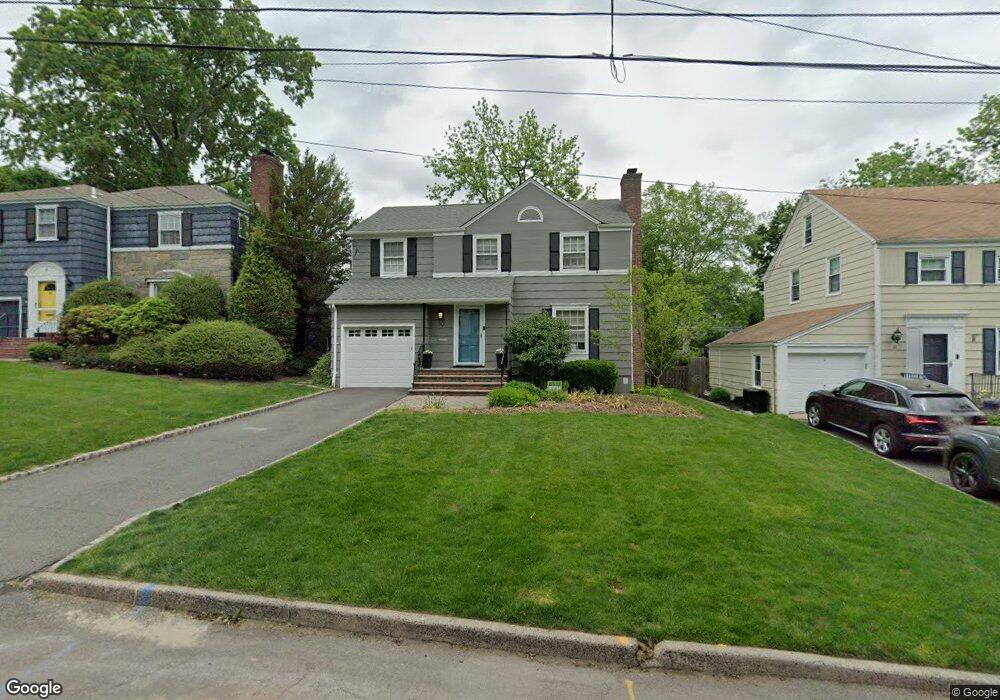 10 Carlton Ct, Maplewood, NJ 07040 - photo 1
