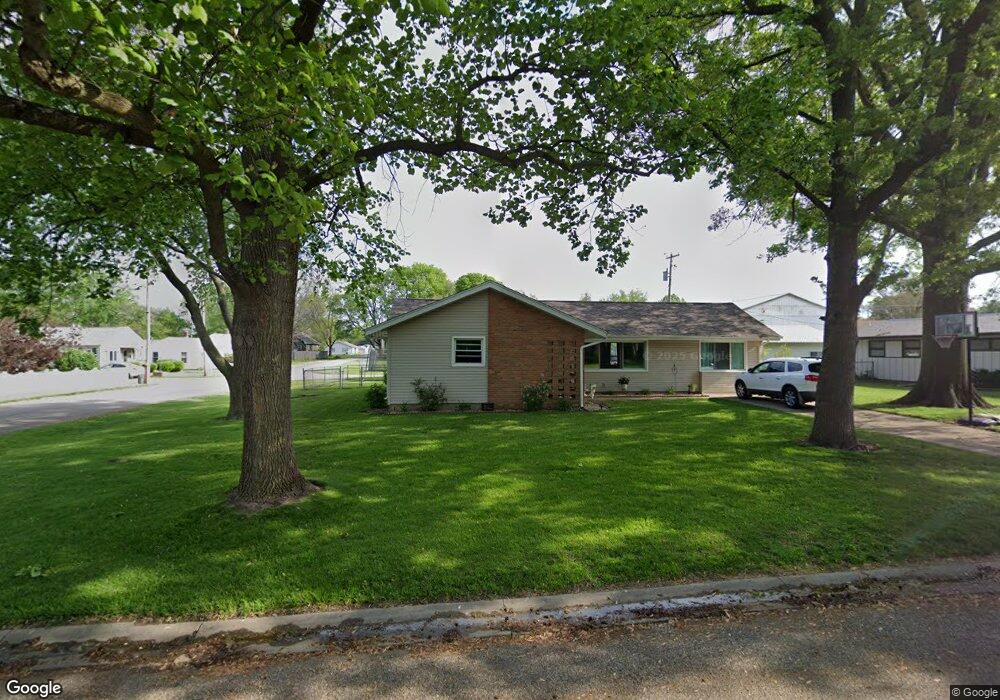 3436 Willow Dr, Mattoon, IL 61938 - photo 1