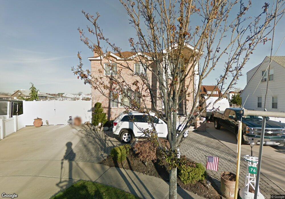 76 W 2nd St, Freeport, NY 11520 - photo 1