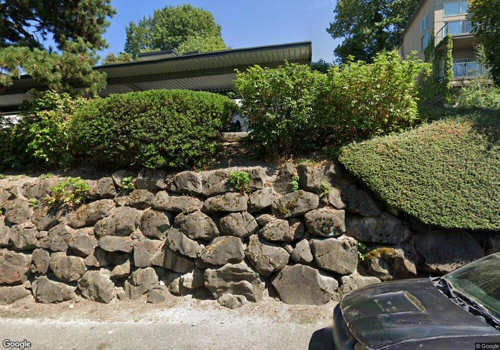 3212 81st Place SE unit C201, Mercer Island, WA 98040 - photo 1