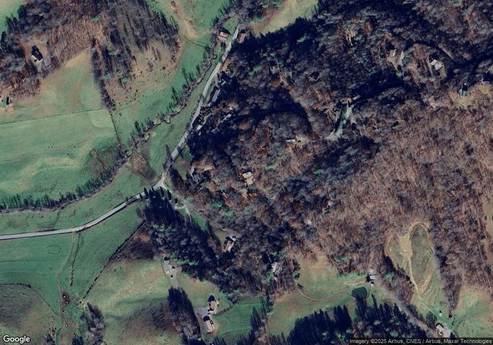 121 S Pinnacle Dr, Burnsville, NC 28714 - photo 1