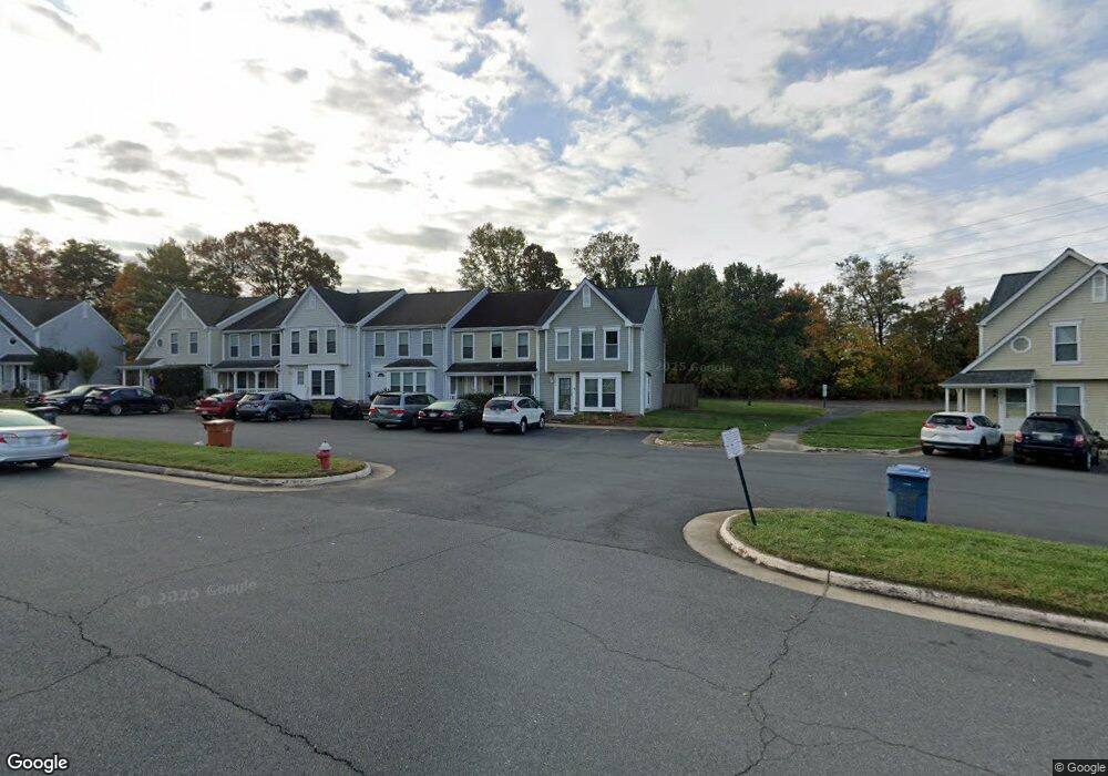 22404 Stablehouse Dr, Sterling, VA 20164 - photo 1