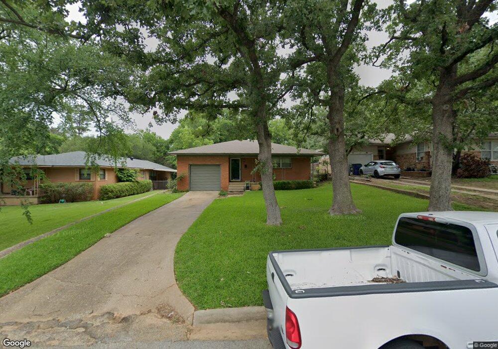 1525 W Texas St, Denison, TX 75020 - photo 1