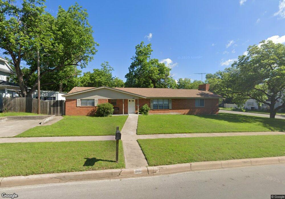 402 Featherston St, Cleburne, TX 76033 - photo 1