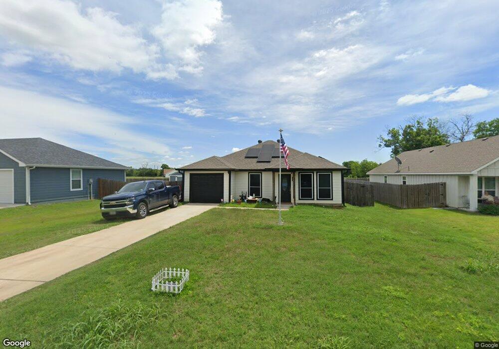 1312 Chase Ave, Cleburne, TX 76031 - photo 1