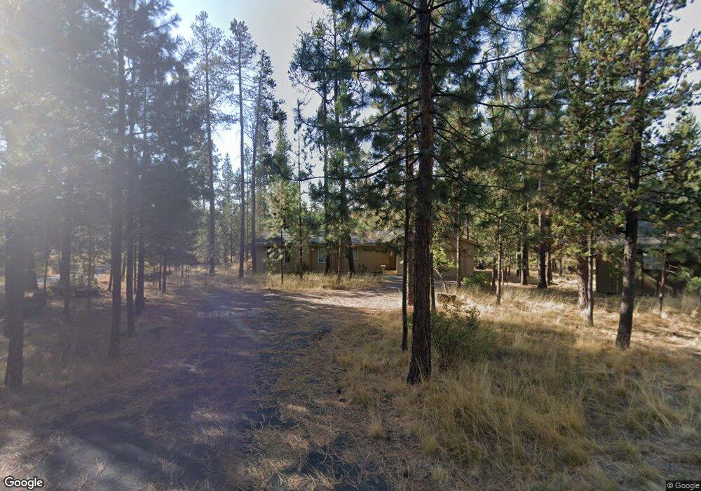 56831 Pineneedle Ln, Bend, OR 97707 - photo 1