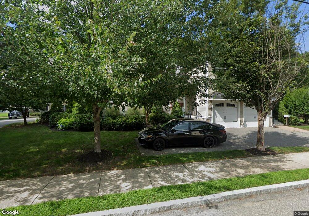 104 Green St unit 3, Reading, MA 01867 - photo 1