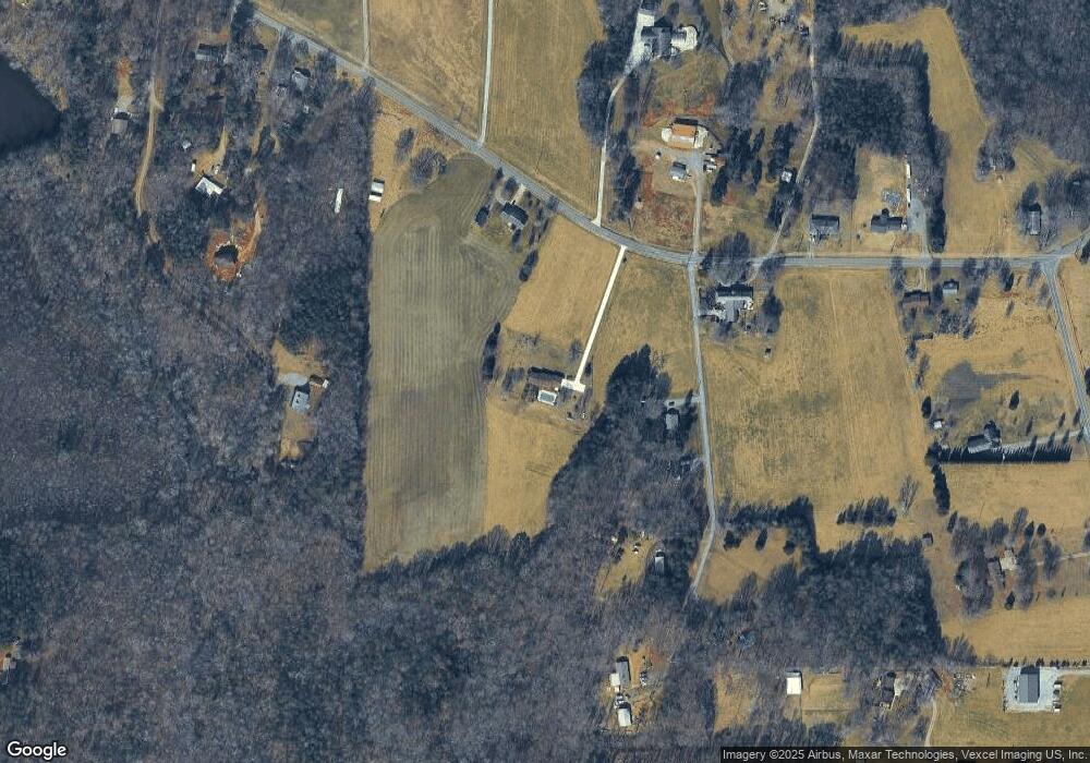 542 Barry Oak Rd, Statesville, NC 28625 - photo 1