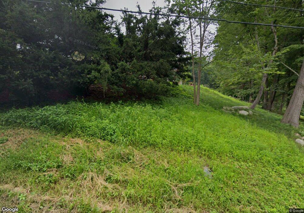 10 New Preston Hill Rd, New Preston Marble Dale, CT 06777 - photo 1