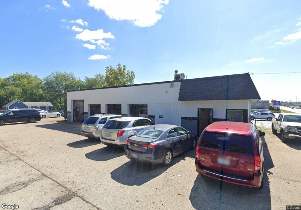 325 S Green Bay Rd, Waukegan, IL 60085 - photo 1