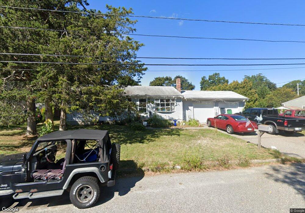 135 Claypool Dr, Warwick, RI 02886 - photo 1