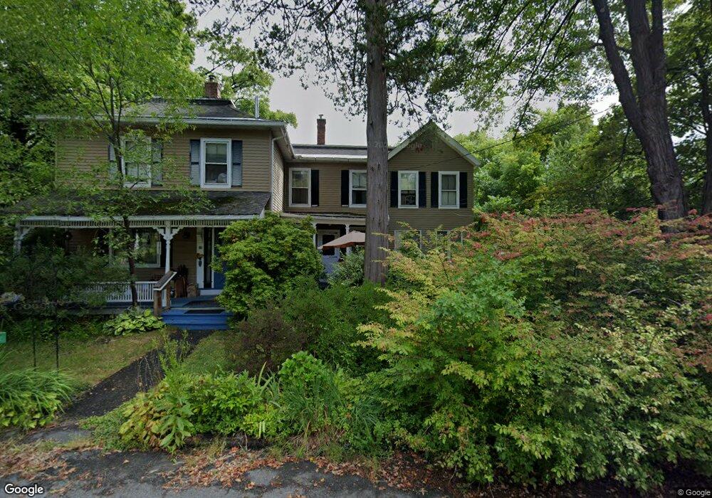 21 Spaulding St, Amherst, MA 01002 - photo 1