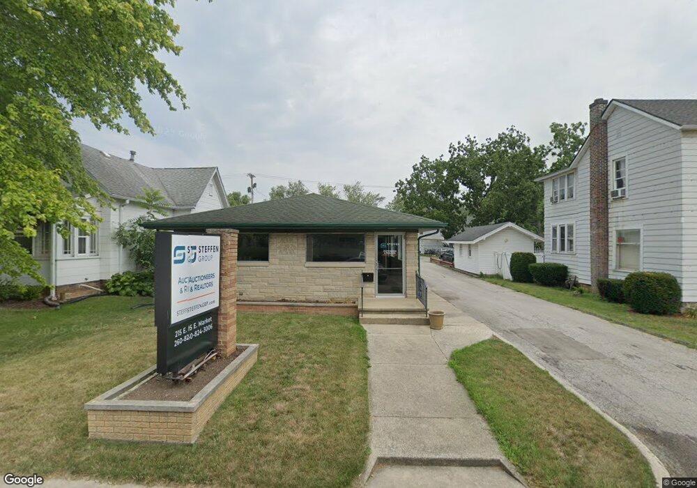 215 E Market St, Bluffton, IN 46714 - photo 1