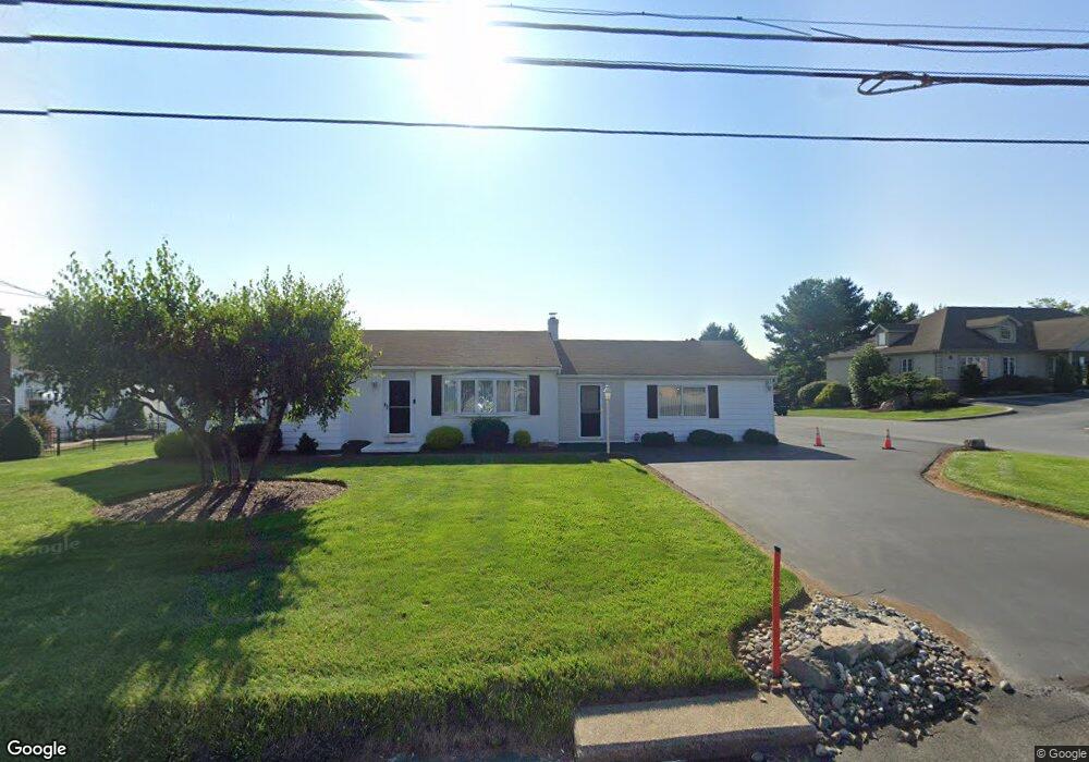 965 Brookside Rd, Allentown, PA 18106 - photo 1