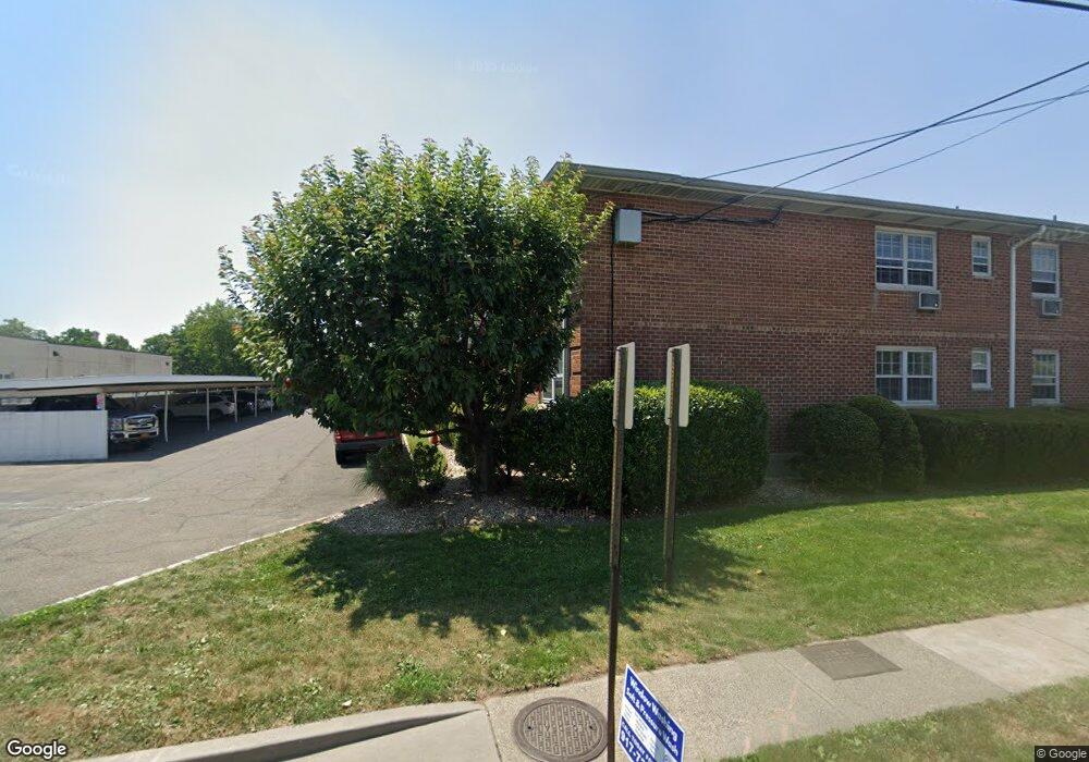 84 Shore Rd unit B 1, Port Washington, NY 11050 - photo 1