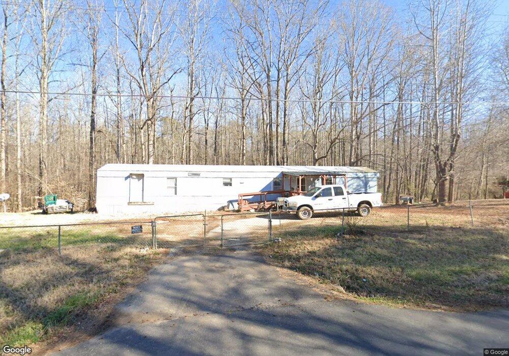 1118 Colonial Rd, Clover, SC 29710 - photo 1