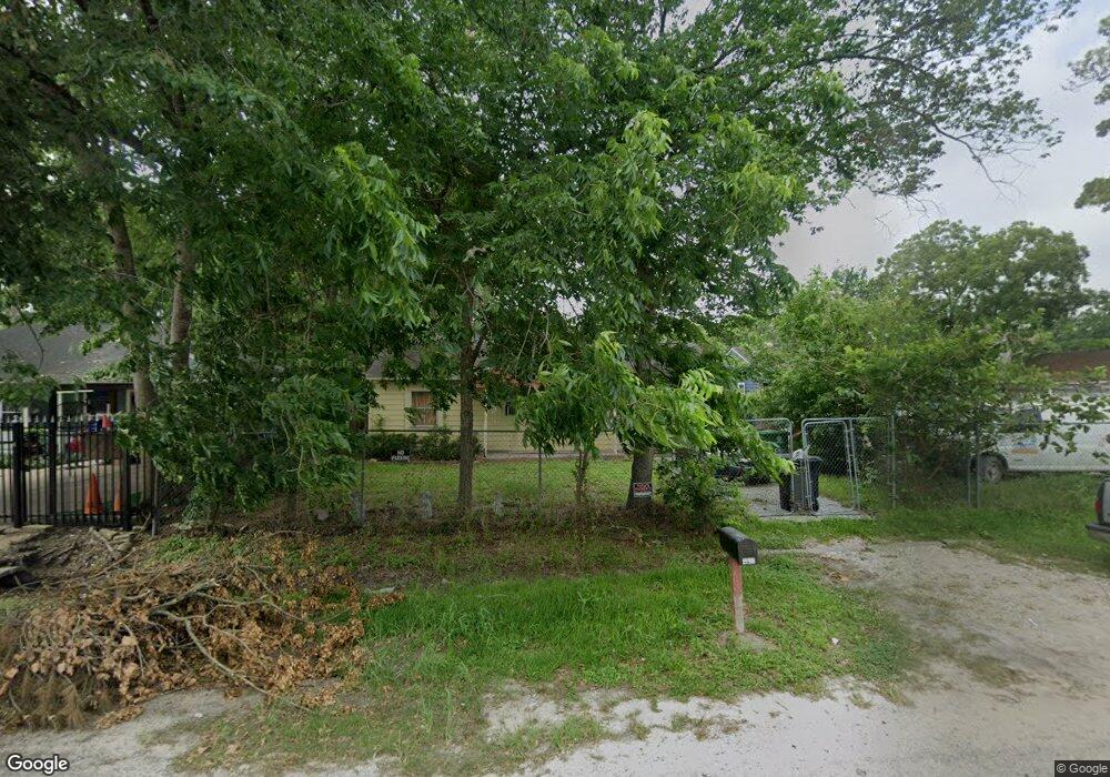 5922 Guadalupe St, Houston, TX 77016 - photo 1