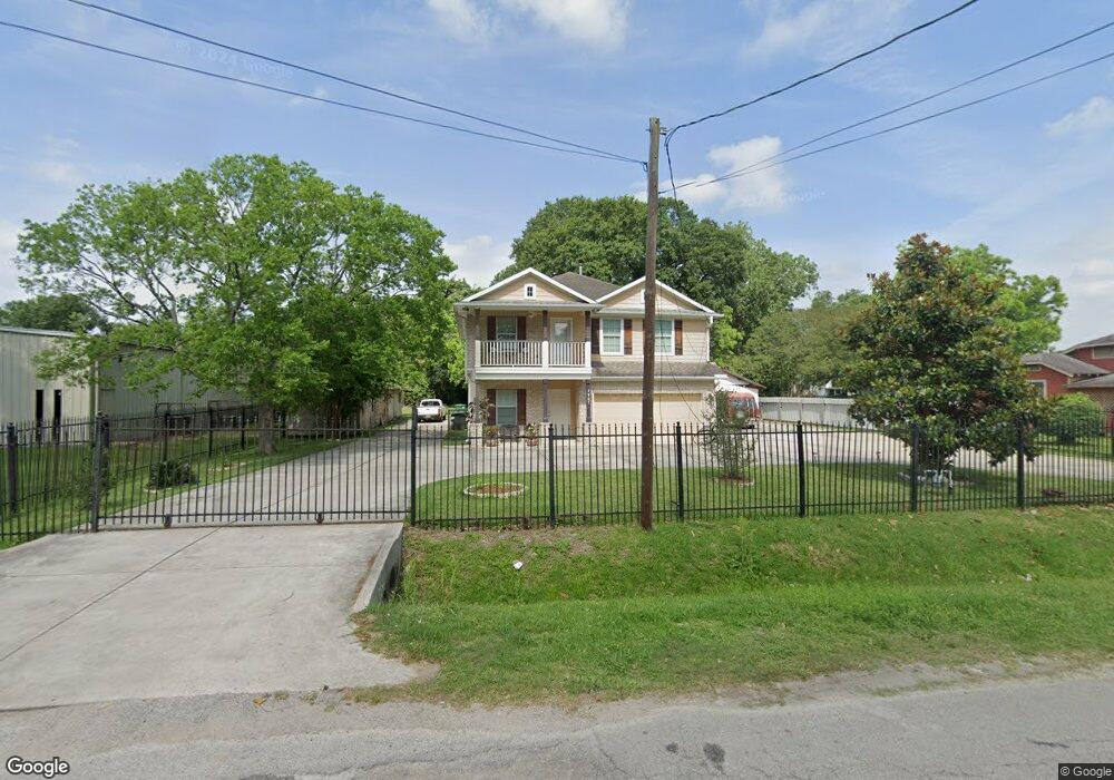 7907 Curry Rd, Houston, TX 77093 - photo 1