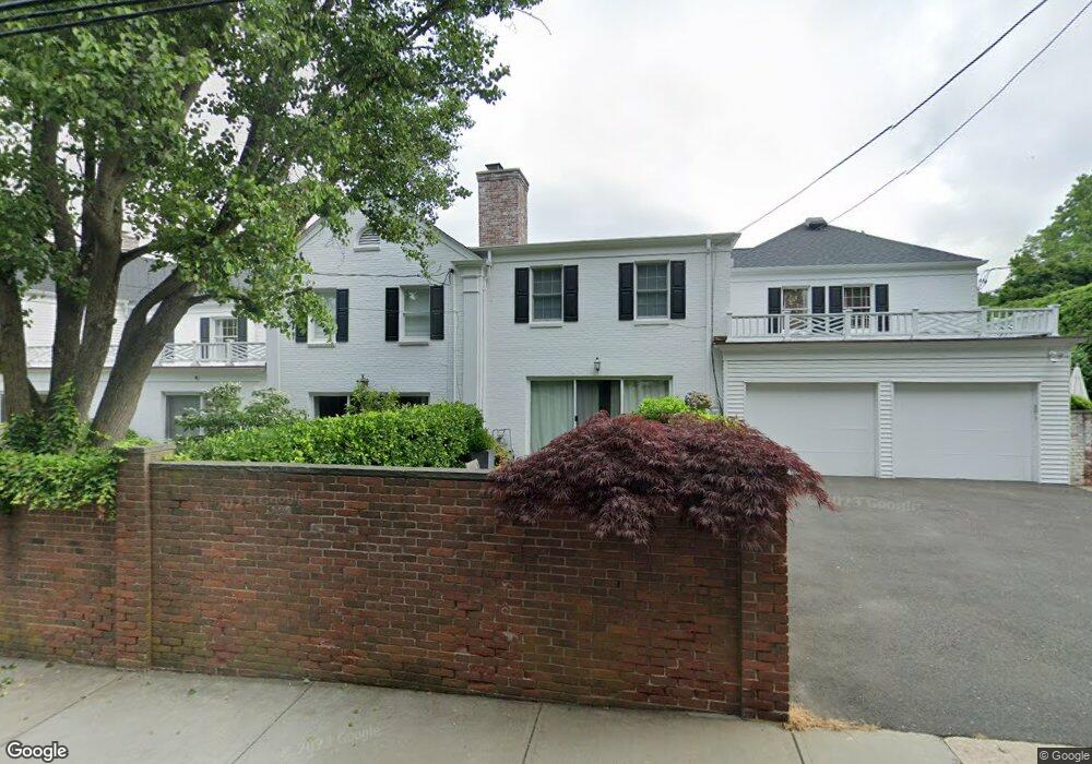 425 Pequot Ave, Southport, CT 06890 - photo 1