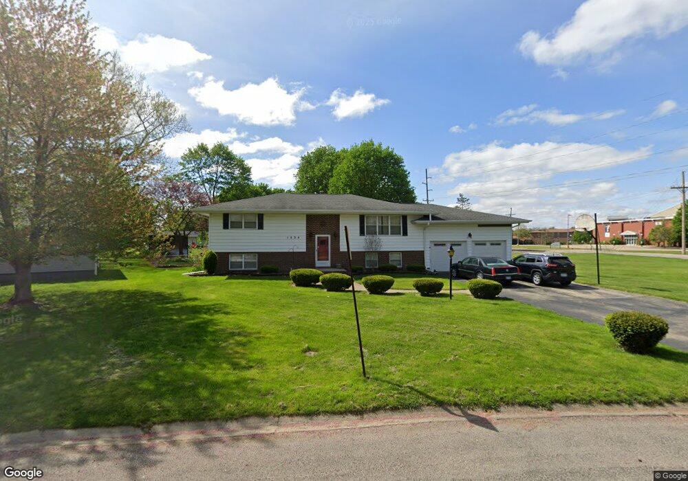 1224 Rutledge Dr, Lincoln, IL 62656 - photo 1