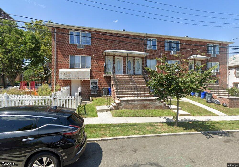 6154 162nd St unit 2, Flushing, NY 11365 - photo 1