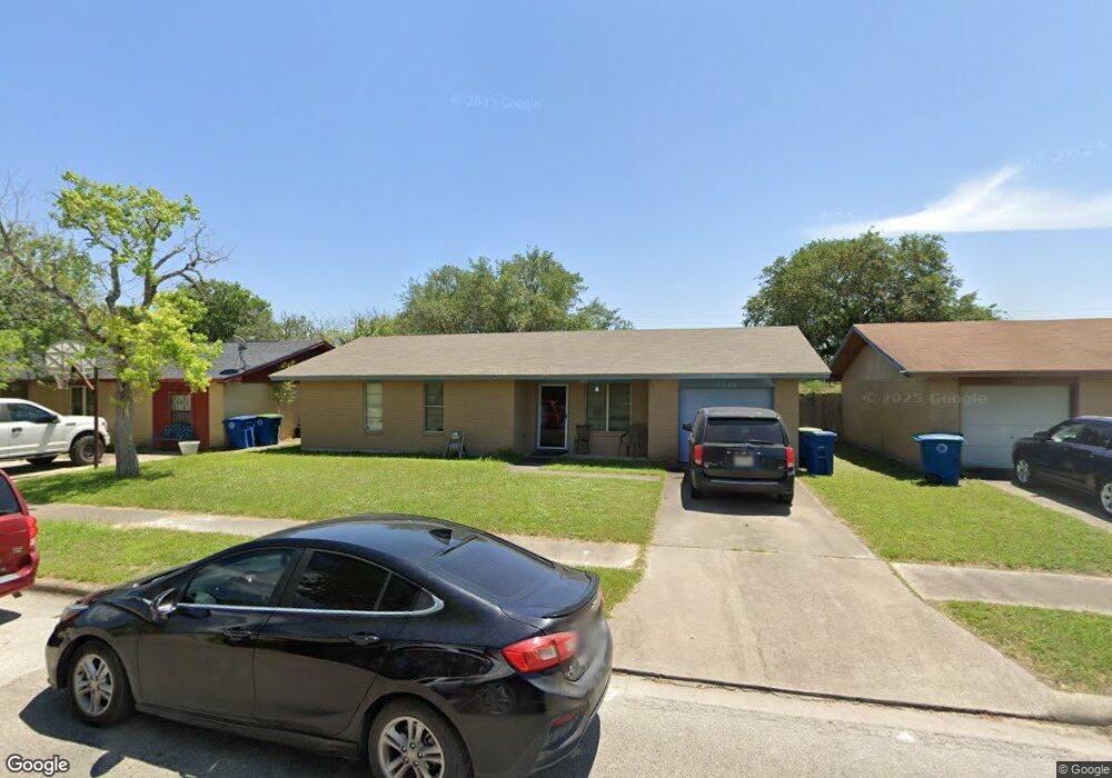 1208 Fairview Dr, Beeville, TX 78102 - photo 1