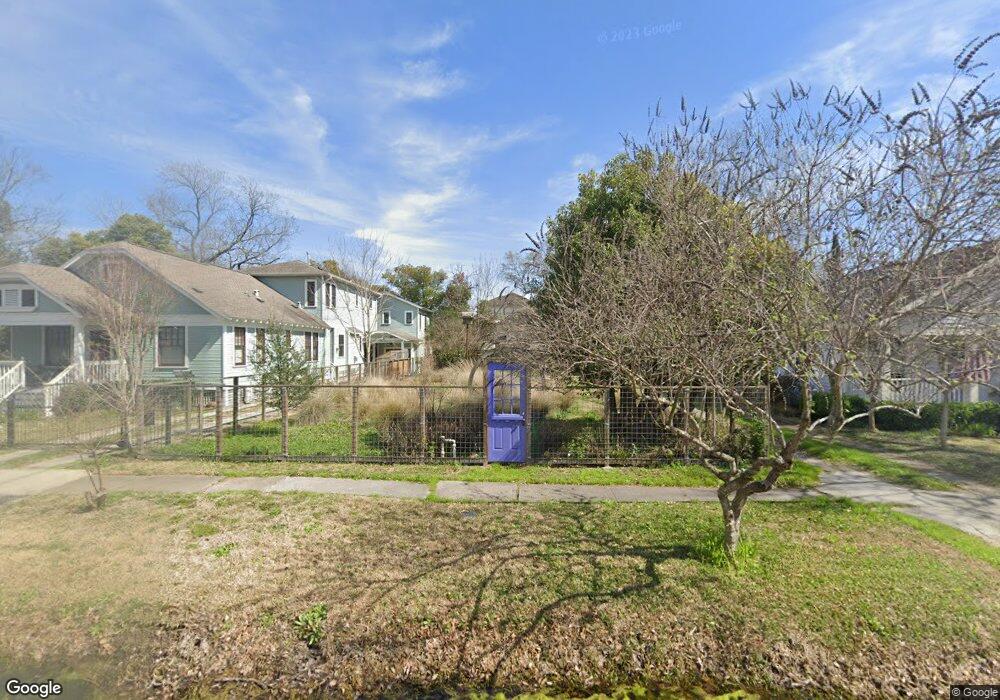 1826 Columbia St, Houston, TX 77008 - photo 1