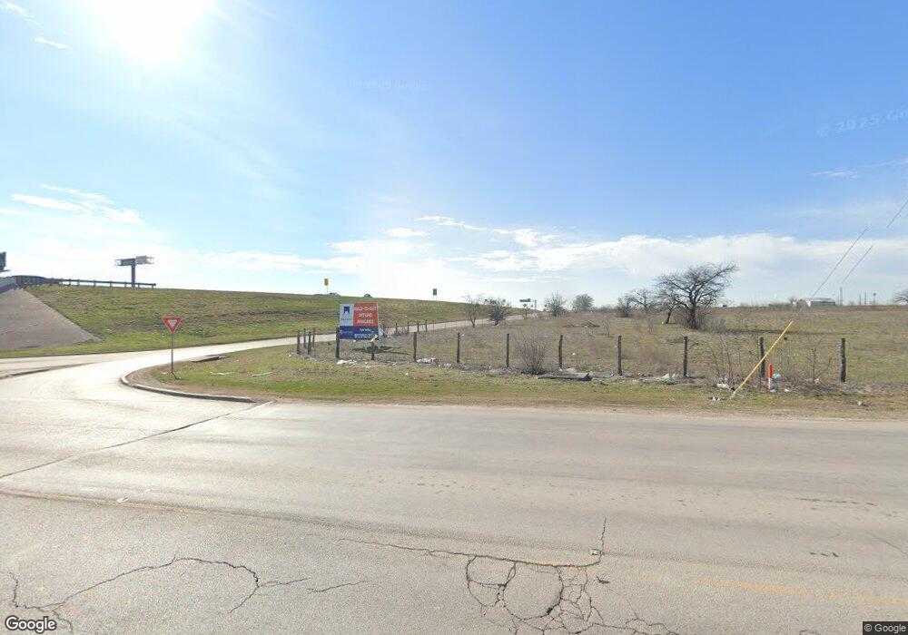 8815 Silver Creek Rd, Fort Worth, TX 76108 - photo 1