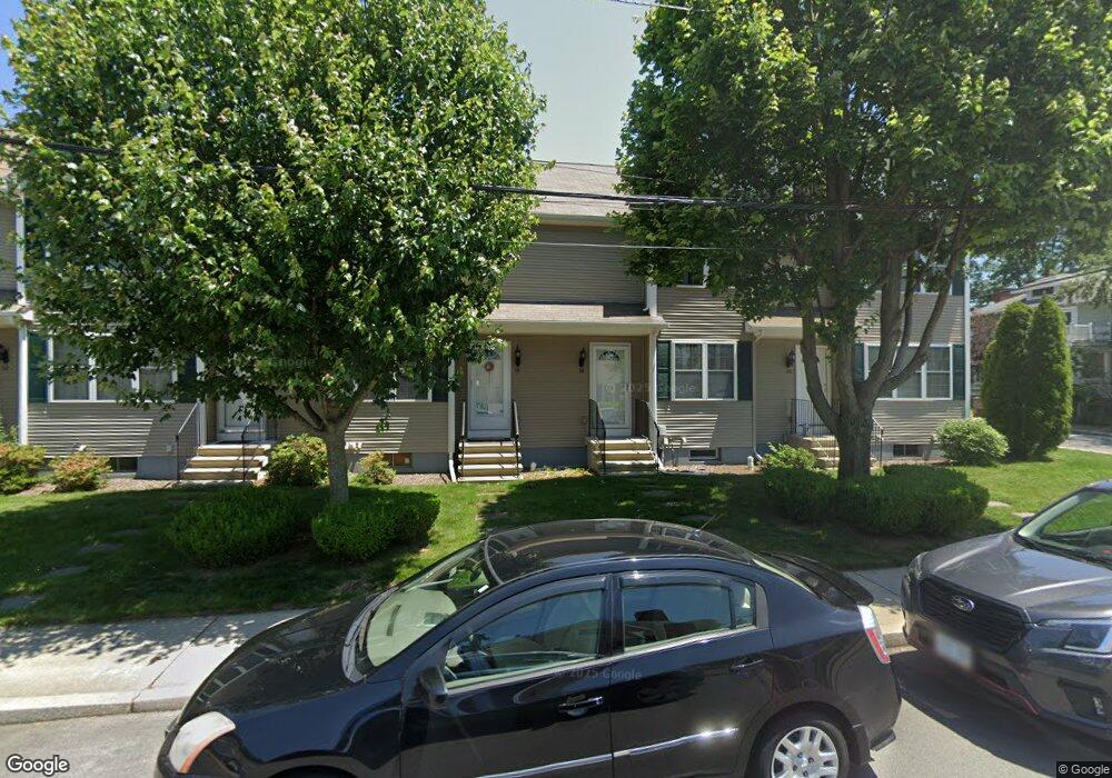 16 Unity St, Pawtucket, RI 02860 - photo 1