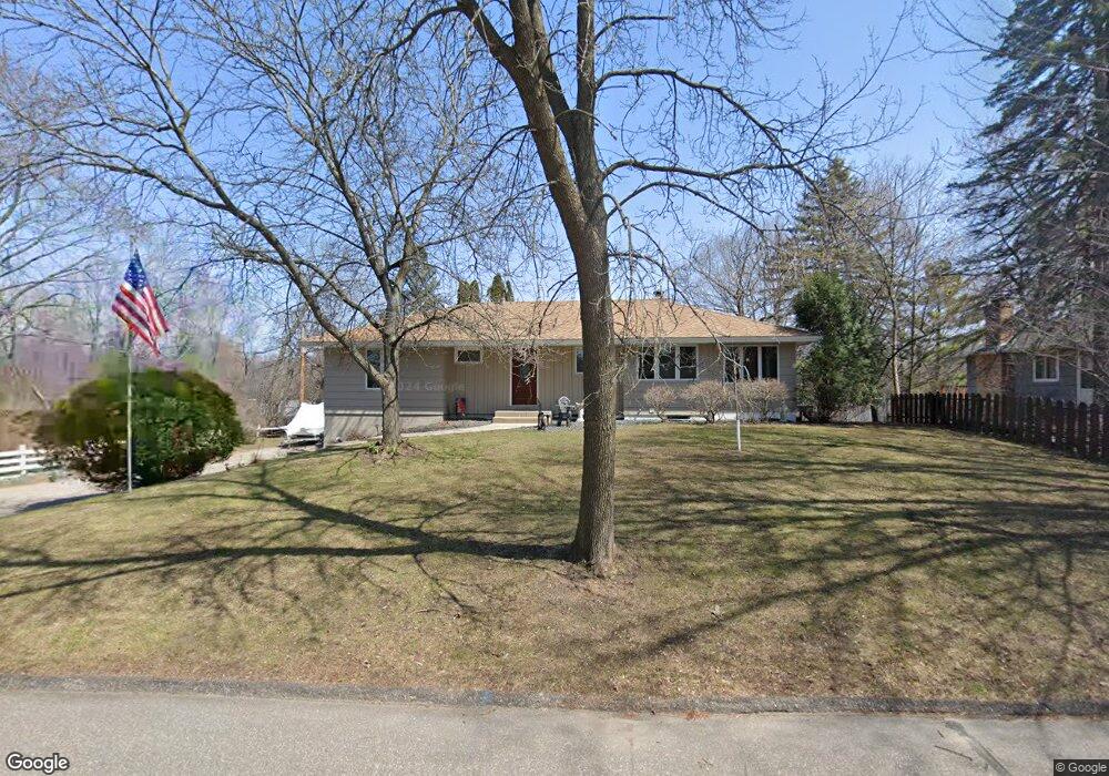 5051 Belwood Ln, Minnetonka, MN 55345 - photo 1