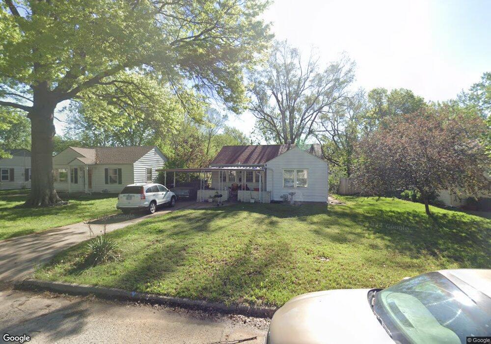 726 SW Vesper Ave, Topeka, KS 66606 - photo 1