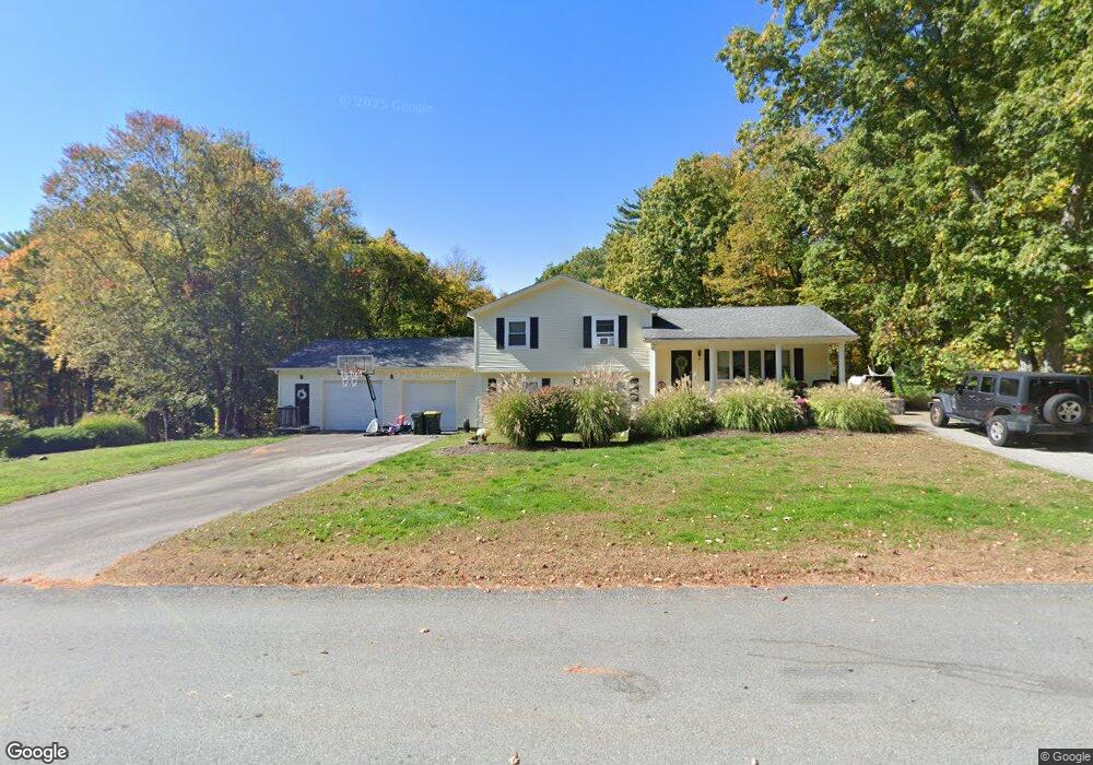 9 Burlingame Rd, Smithfield, RI 02917 - photo 1