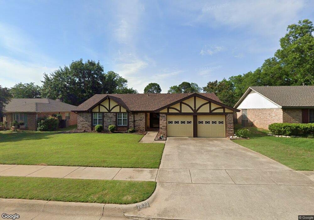 1632 Vicksburg Dr, Bedford, TX 76022 - photo 1