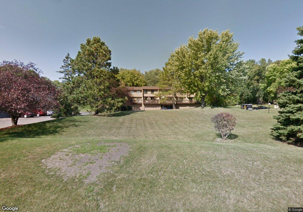 409 W Eagle Lake Dr, Maple Grove, MN 55369 - photo 1