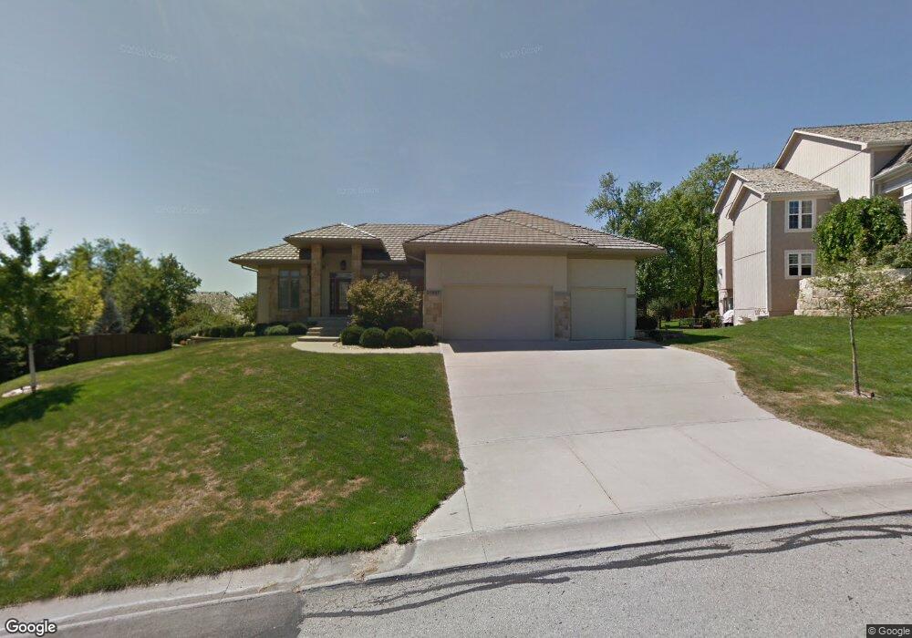 21307 W 81st Place, Lenexa, KS 66220 - photo 1