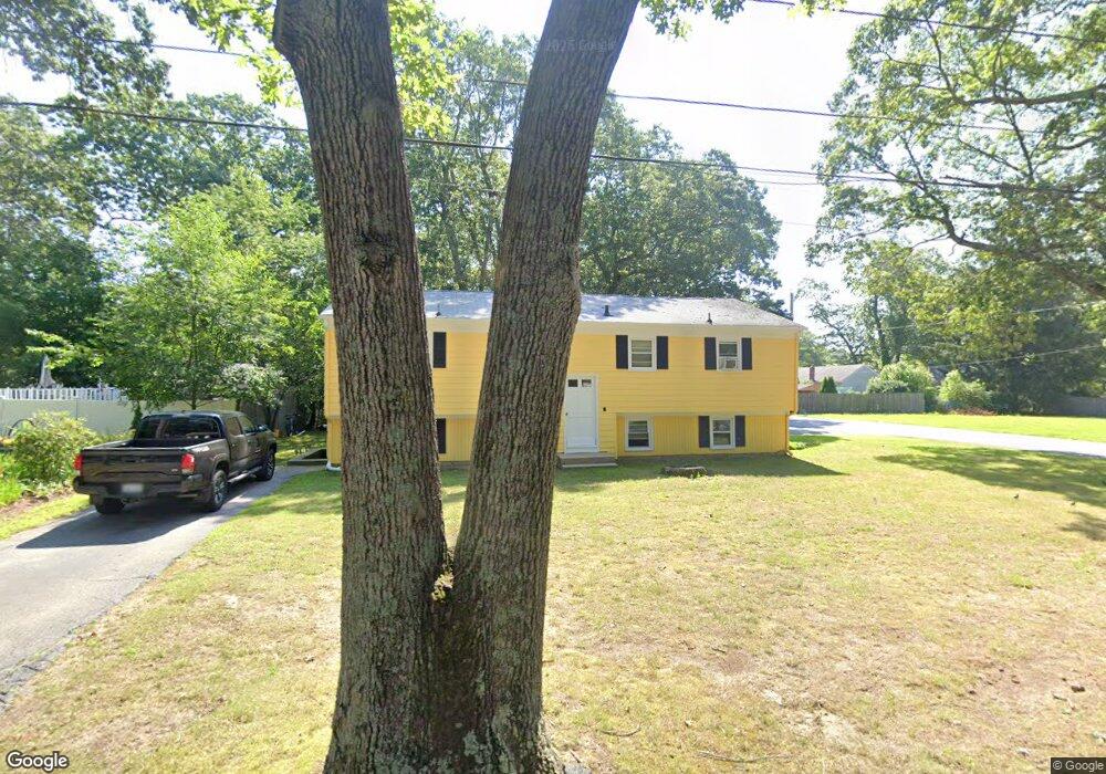 136 Custer St, Warwick, RI 02889 - photo 1