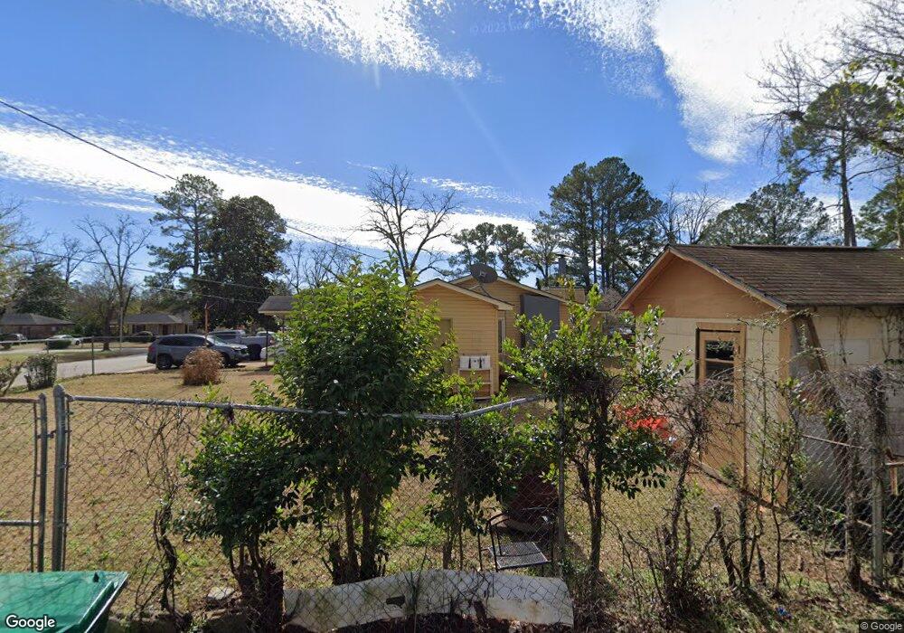 1915 W Highland Ave, Albany, GA 31707 - photo 1