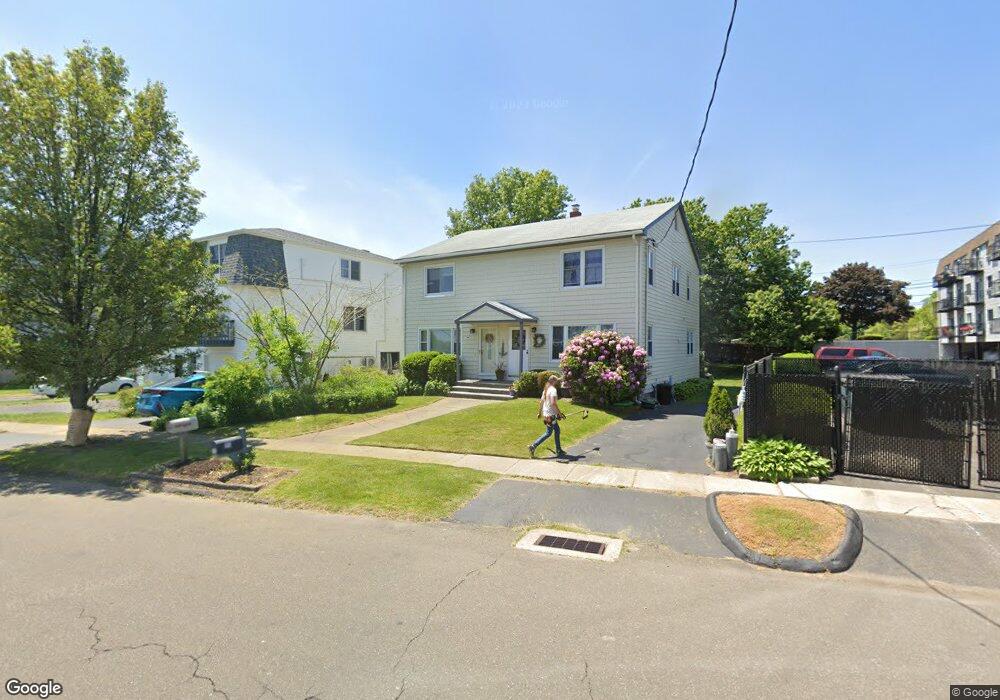 197 Short Beach Rd, Stratford, CT 06615 - photo 1