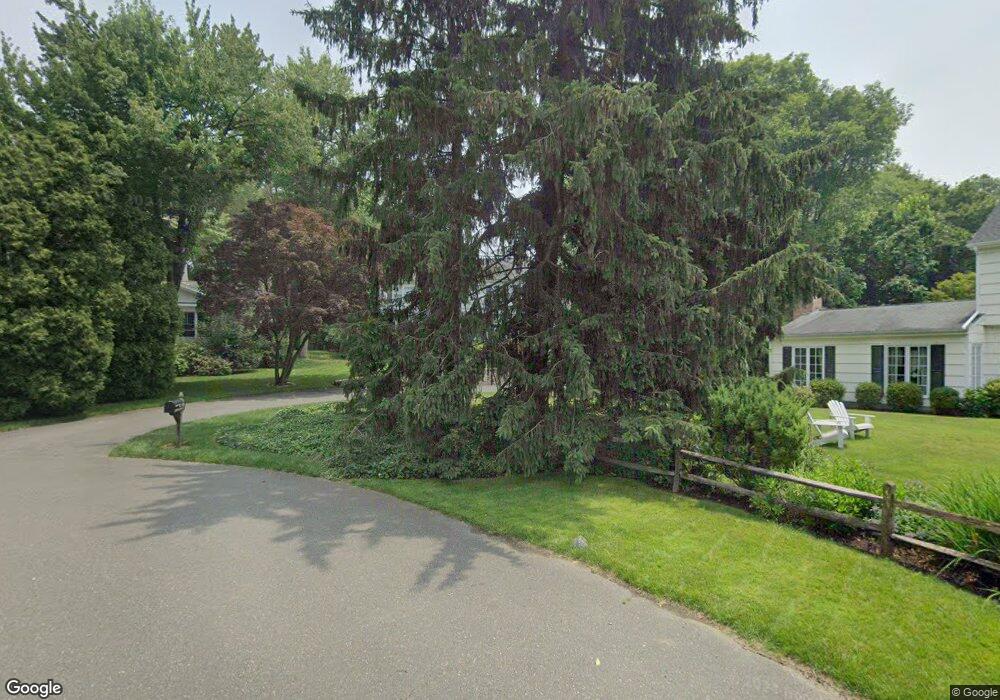 10 Salt Box Ln E, Darien, CT 06820 - photo 1