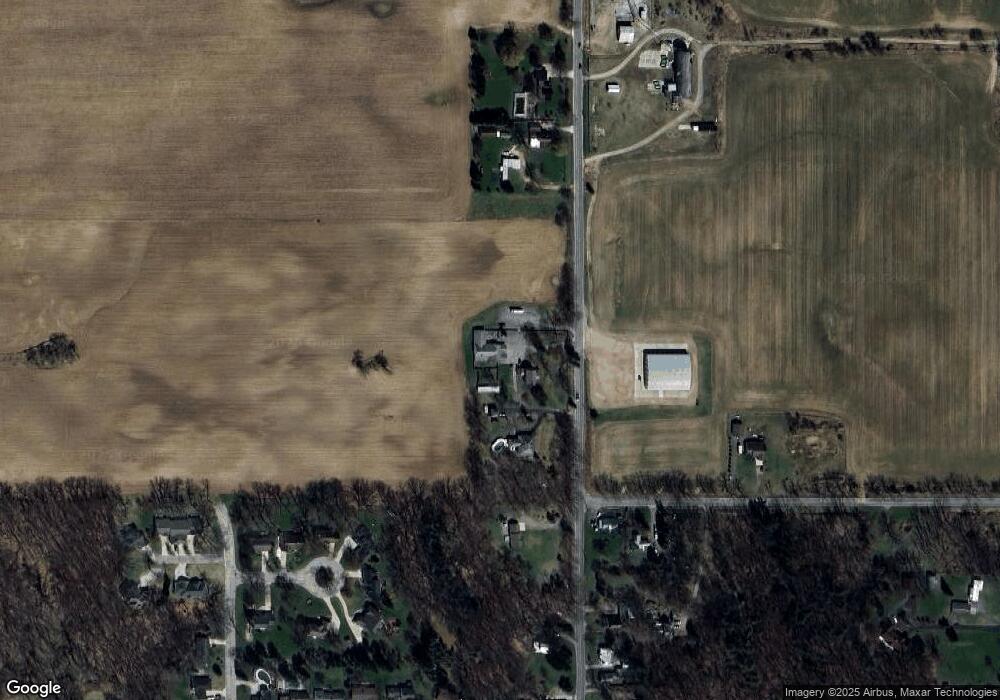 821 N Jefferson St, Ionia, MI 48846 - photo 1