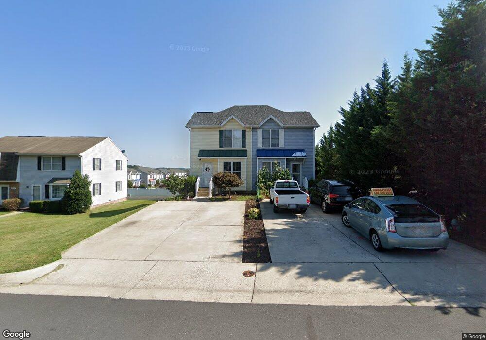 1302 Goldfinch Dr unit A, Harrisonburg, VA 22802 - photo 1