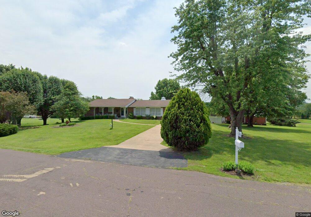 2771 Wycliff Dr, Farmington, MO 63640 - photo 1