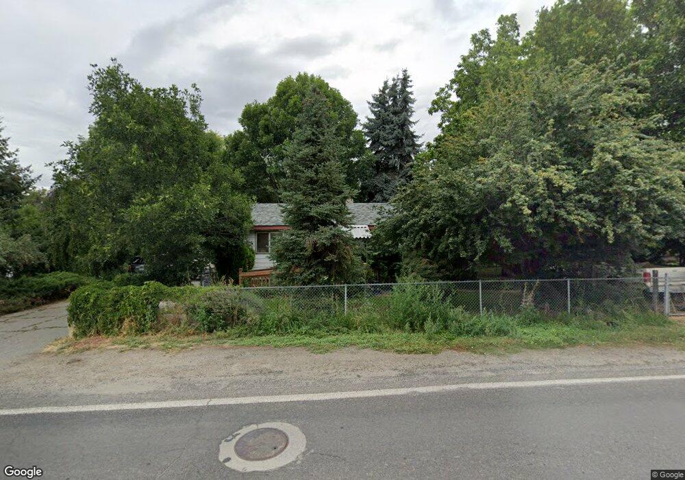 1301 3rd St NE, East Wenatchee, WA 98802 - photo 1