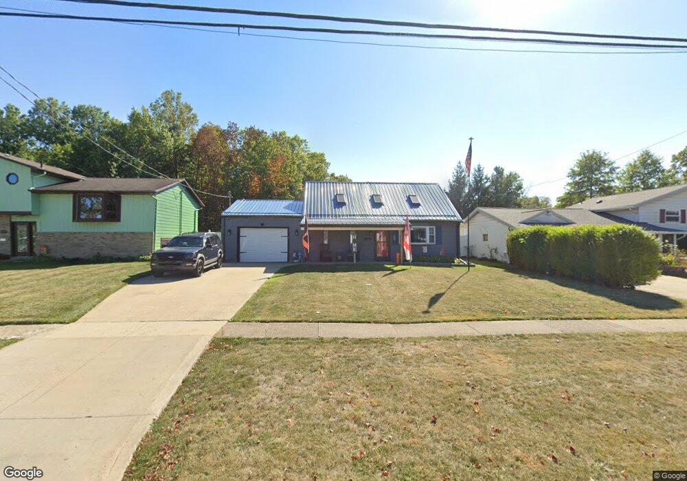 2032 E 42nd St, Lorain, OH 44055 - photo 1