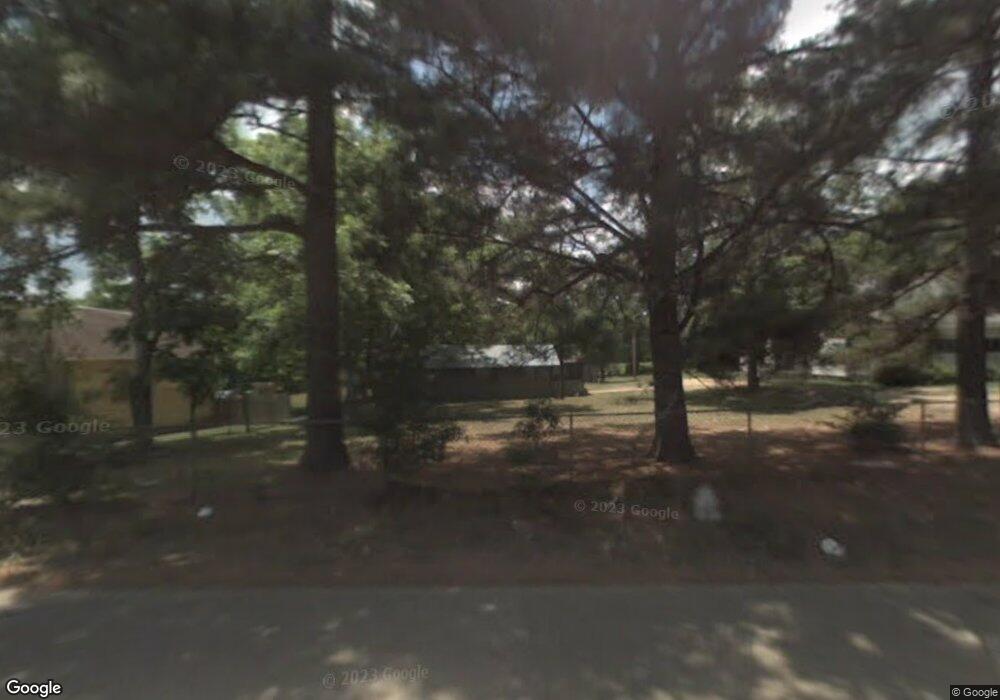 311 N Massengill St, Hazlehurst, MS 39083 - photo 1