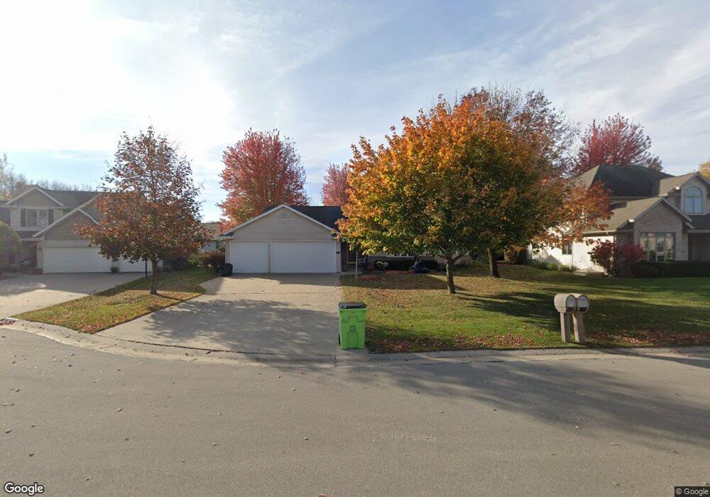 W5833 Sweet Clover Dr, Appleton, WI 54915 - photo 1