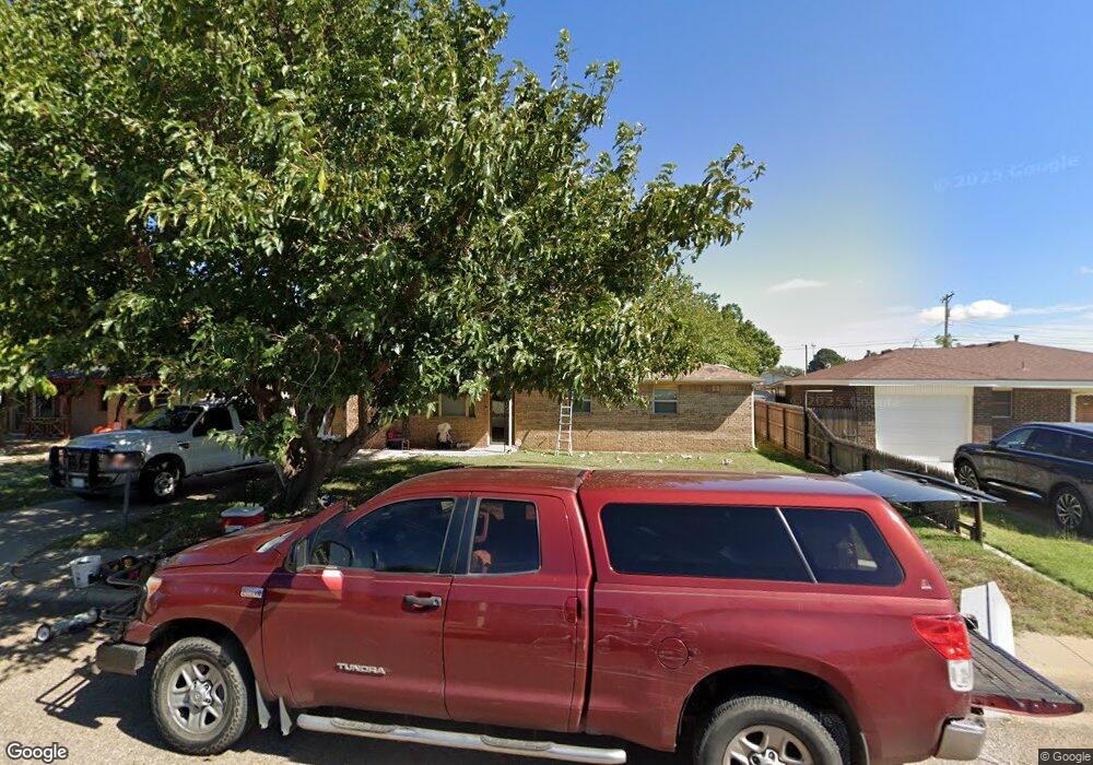 602 Pine Ave, Dumas, TX 79029 - photo 1