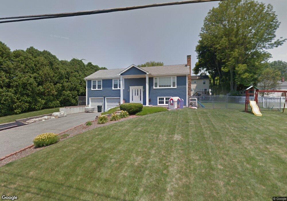 32 East St, Cumberland, RI 02864 - photo 1