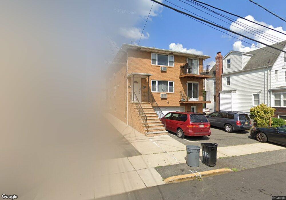 219 Riverview Place unit 3, Cliffside Park, NJ 07010 - photo 1