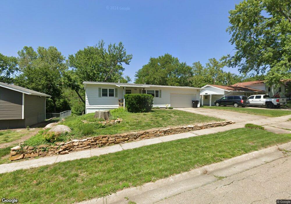 3700 SW 30th St, Topeka, KS 66614 - photo 1